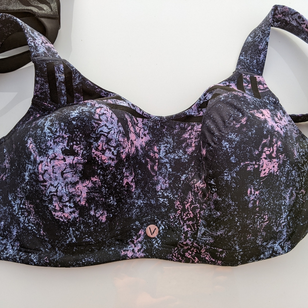 Livi Plus Size Sports Bra